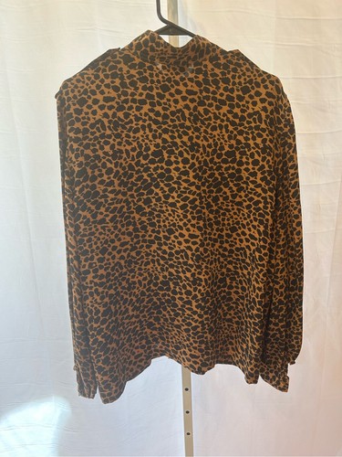 Vintage Eseles leopard print silk blouse size 12 button up EUC - Picture 10 of 11