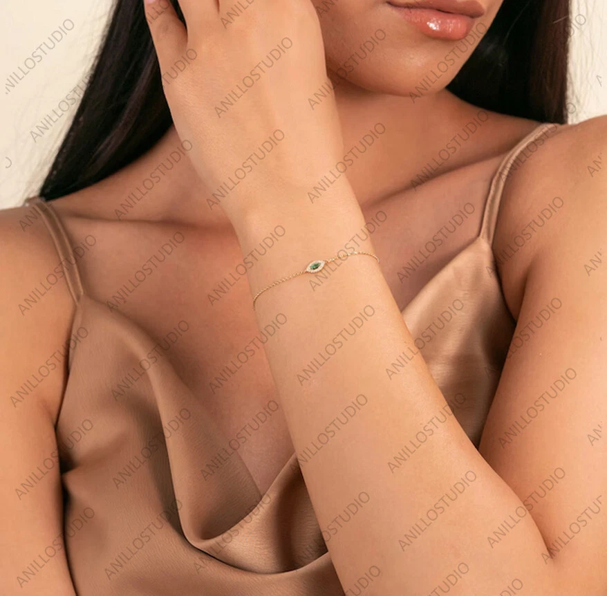 Brazalete Cadena Pequeño Mal de Ojo Marquesa Esmeralda Ojo de la Suerte Oro 14k Dije Buena Suerte Foto 3 de 4