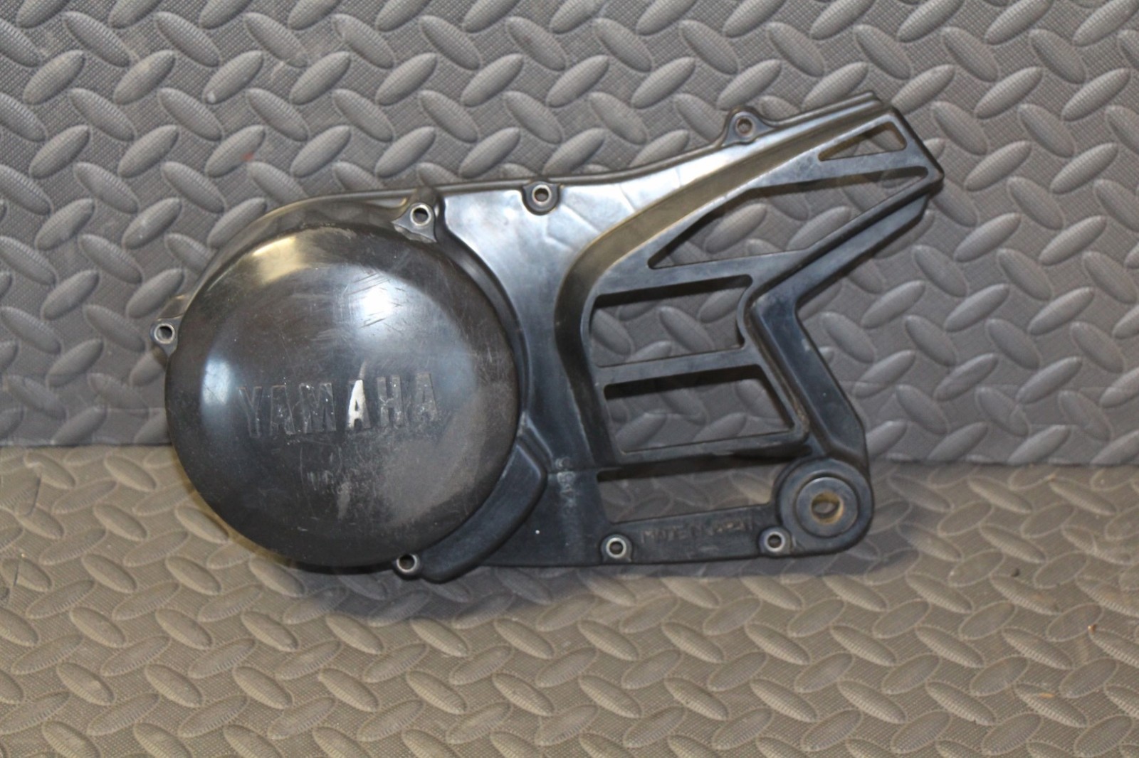 Yamaha Banshee stator sprocket engine motor cover flywheel 19872006