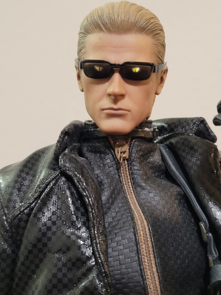 Peluche Albert Wesker - Resident Evil Biohazard - Mini Figurina Capcom 3.5in