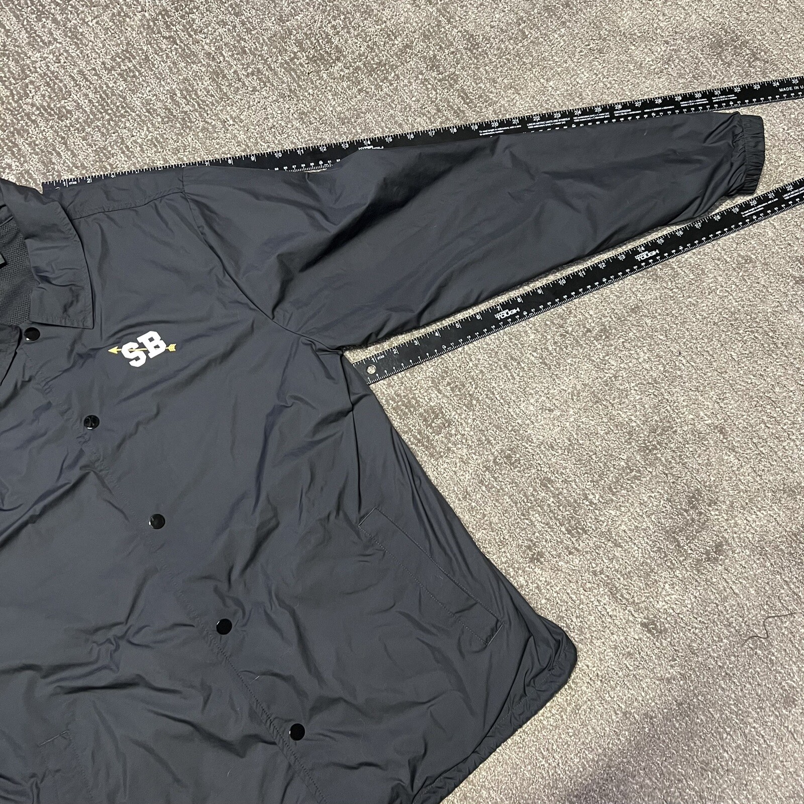 Nike SB Shield Men's Jacket Medium Coach Jacket Mesh Lined Black Skateboarding