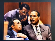 OJ Simpson & Jonnie Cochran Signed 8x10 Trial Photo