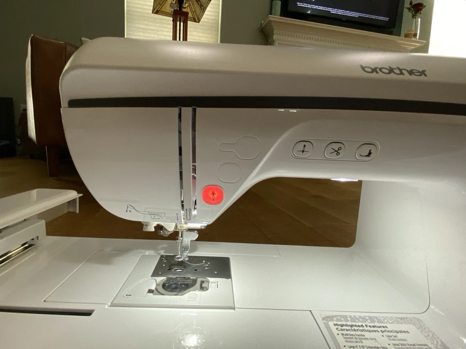 Вышивальная машина Brother Innovis NQ1700E WiFi передача дизайна для области 6x10 - Изображение 2 из 4