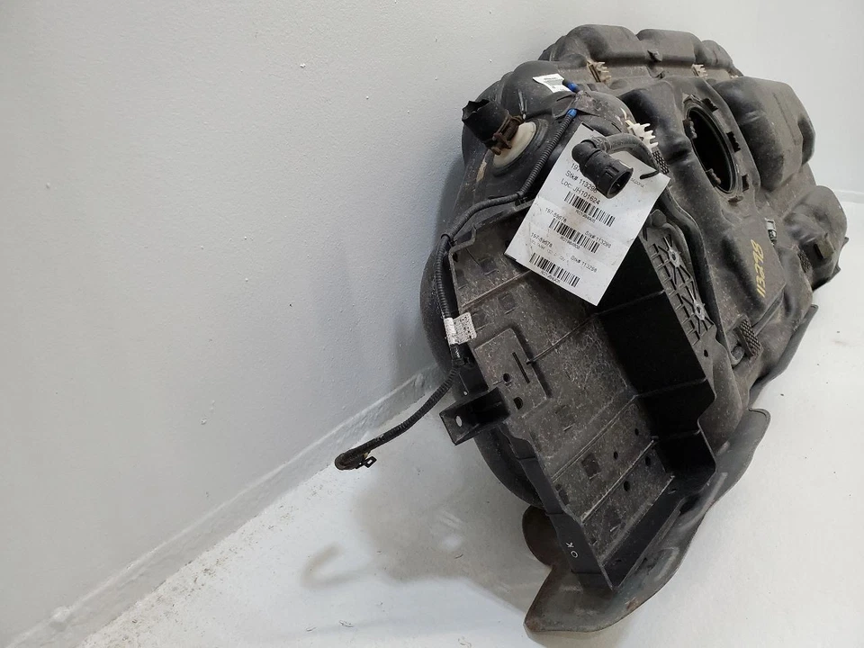 2015-2017 KIA SEDONA Fuel Tank 21 Gallon 31150A9500 15-17      Foto 3 de 4