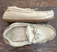 LL Bean Wicked Good Moccasin Slippers Womens 8 Shearling Lined Tan Sheepskin