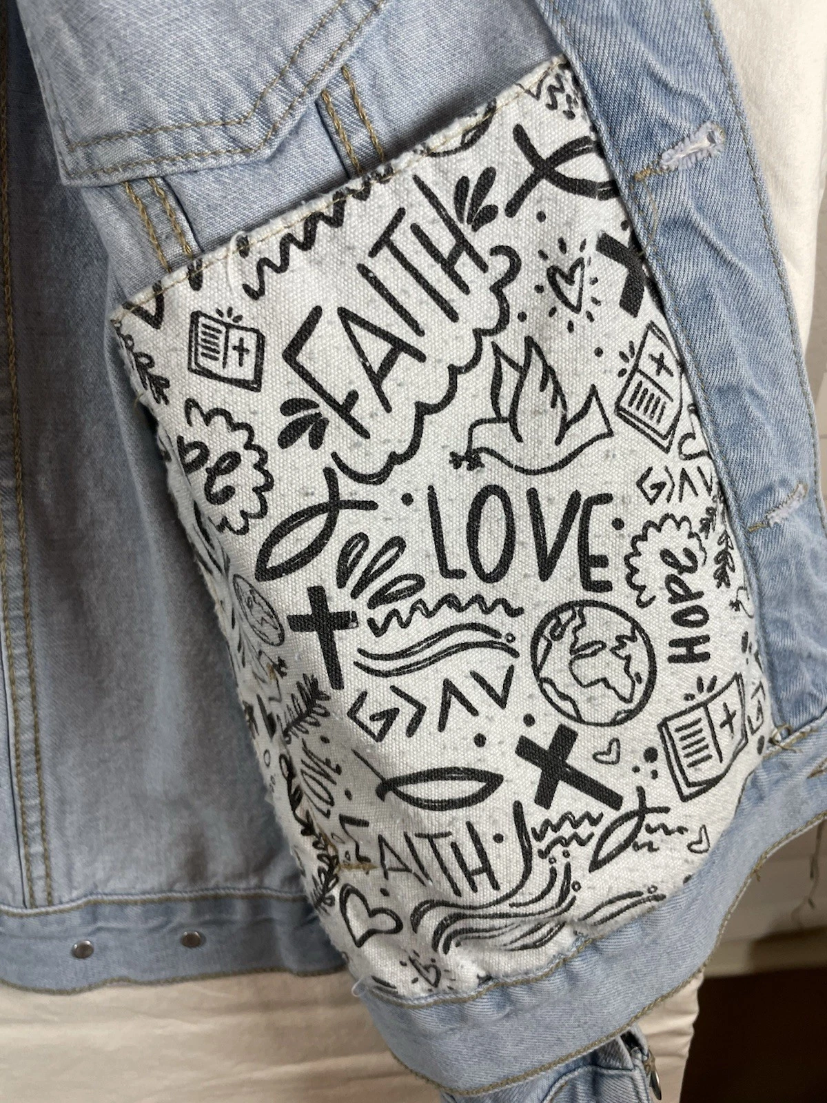Elevated Faith What A Friend In Jesus Denim Jacket Size Large Unisex Adult - product detail image 4