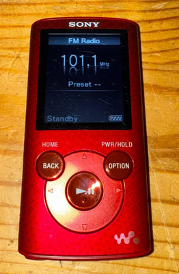 Sony Walkman FM Radio MP3 Digital Media Player (NWZ-E384) Red