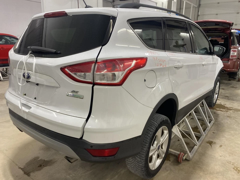 Espejo retrovisor interior delantero central usado se adapta a: Ford Escape 2014 atenuación manual Foto 4 de 4