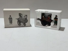 DEPARTMENT 56 CHELSEA MARKET CURIOSITIES MONGER & CART SET OF 2 #58270