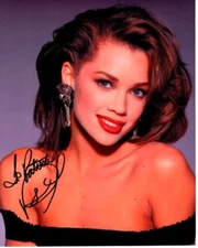 VANESSA WILLIAMS Autographed Signed 8x10 Photograph - To Patrick