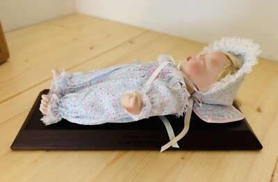 Lee Middleton  Forever Cherish  Sleeping Baby On Wood Base 10 L   New in Box