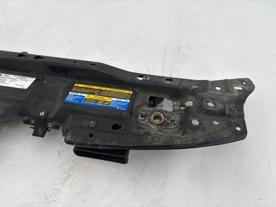 Placa de soporte de radiador superior delantero Saab 9-3 2003-2011 OEM 12849050 Foto 4 de 4