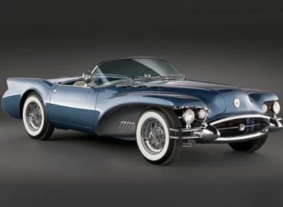 The Buick concept car served as Bangert's inspiration for the Manta Ray.