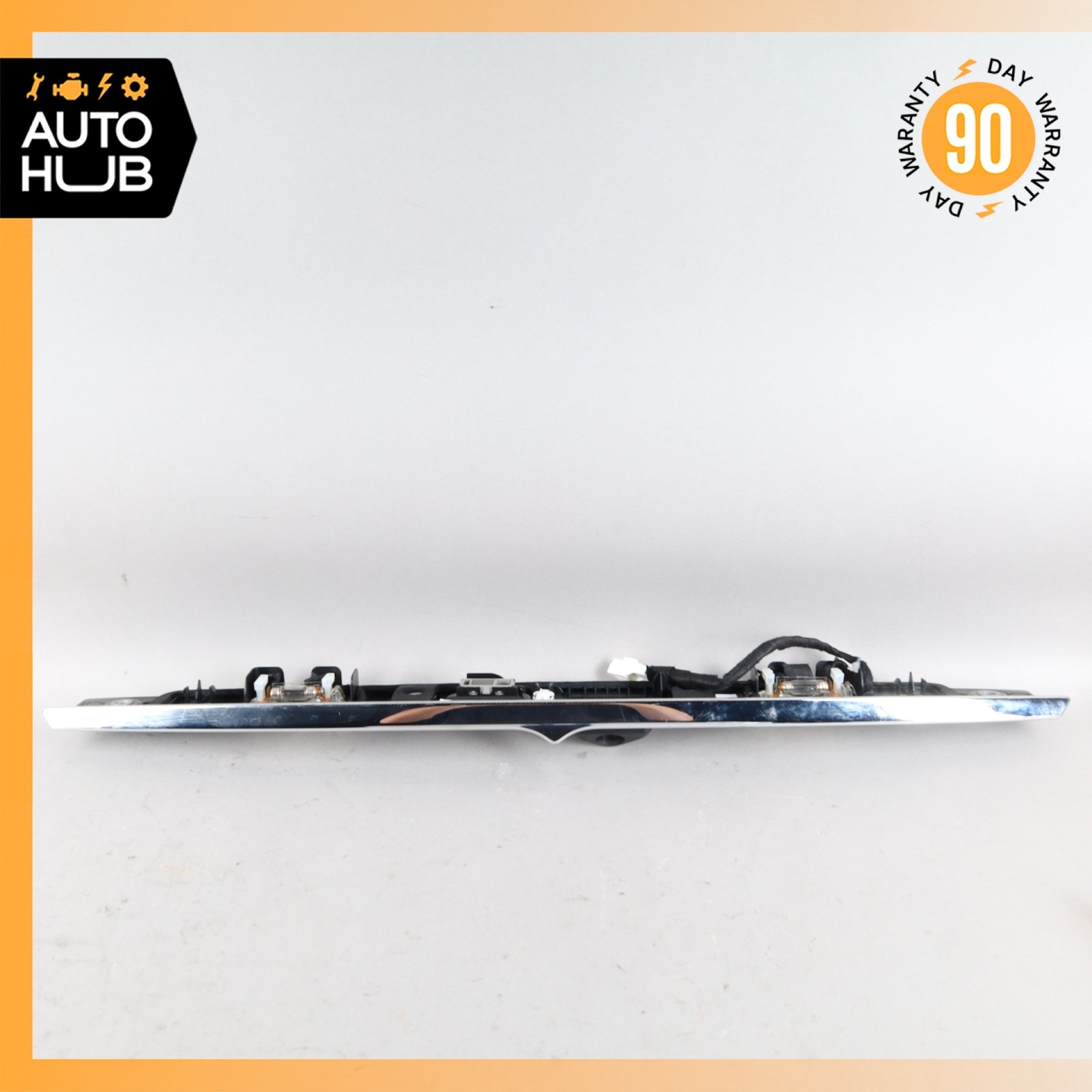 14-22 Maserati Quattoporte M156 Rear Trunk Lid Moulding Plate w/Lights OEM 56k