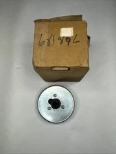 OEM NOS Lawn Boy Pulley And Starter Plate 681896