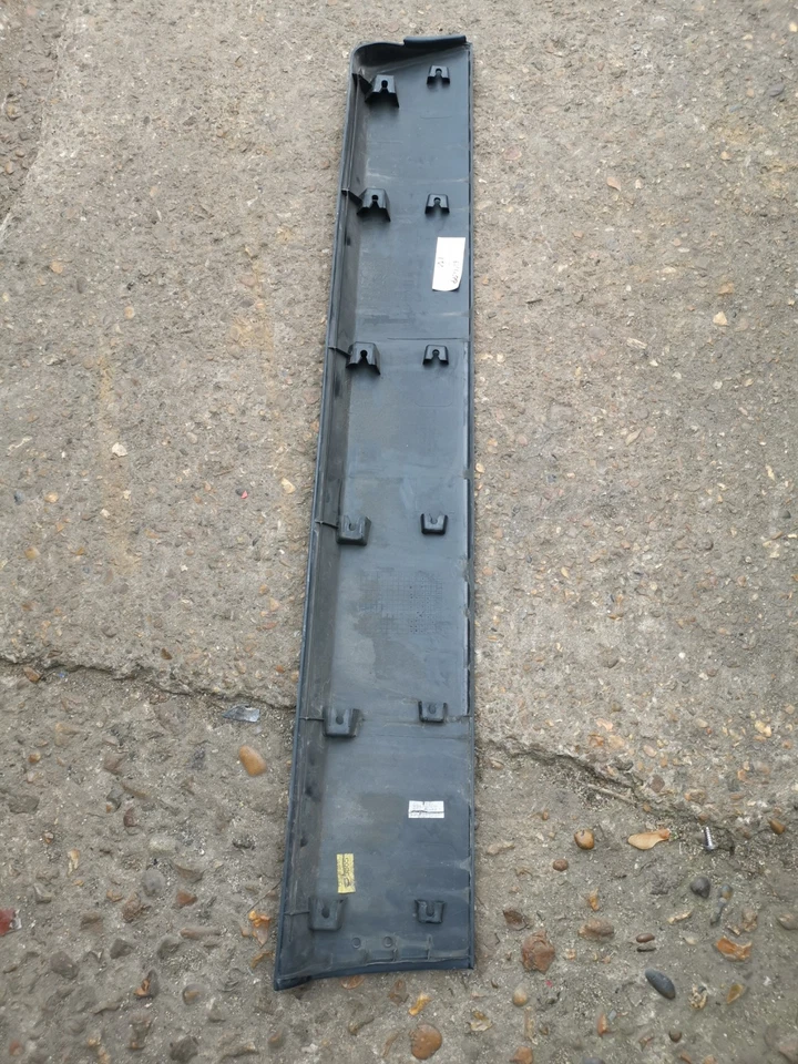 VAUXHALL MOKKA X DOOR LOWER TRIM MOULDING FRONT RIGHT   J13 (2016-2019) - Image 2 of 4