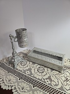 Vtg. Hollywood Regency Dixie Cup Dispenser & Tissue Box Cover Silver Tone Metal 