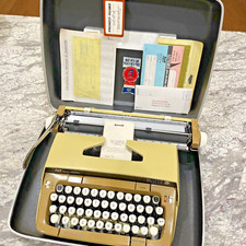 Vintage Smith-Corona Galaxie Twelve ( 12 ) Typewriter - Near Mint Condition! thumbnail