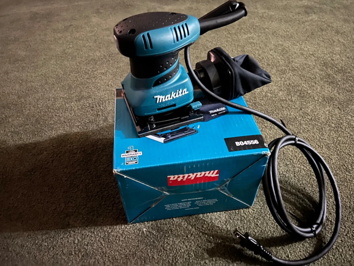 Makita Finishing Sander 1 4 Sheet Model B04556 Corded Electric