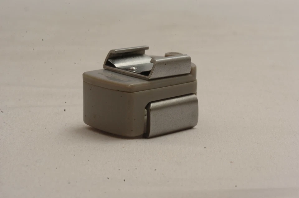 @ SakuraDo Camera @ Nippon Kogaku Flash Gun Coupler Shoe Attachment for Nikon F - Image 4 of 4