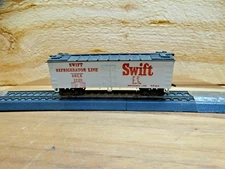 Life Like HO Scale 33' Swift Refrigerator Line SRLX 1020 Reefer