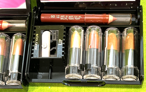 2 Mary Kay Lip Compacts W/Lip Pencil And 4 Sample Colors In Each W/Mirror New - Picture 3 of 5