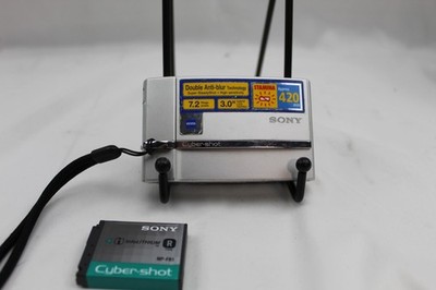 SONY Cyber-shot DSC-T30 デジタルカメラ DSC-T30 商品の写真 | デジタルスチルカメラ Cyber-shot