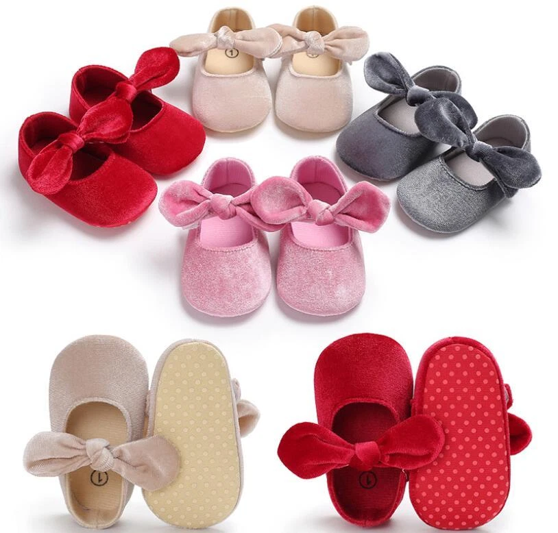 Baby girl on sale velvet shoes