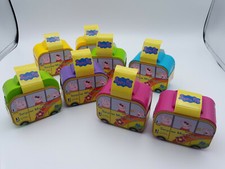 2019 2020 2021 PEPPA PIG Surprise Mini Camper / Car