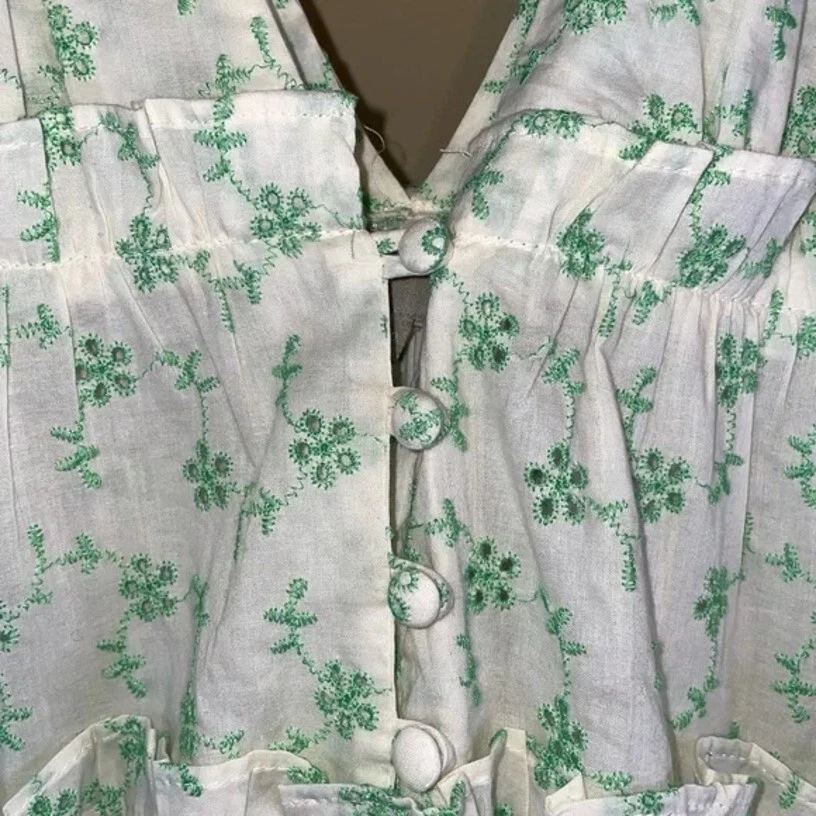 OFF WHITE Mini abito ASOS ricamato con occhielli nuovo con etichette bianco sporco con verde (taglia 6)