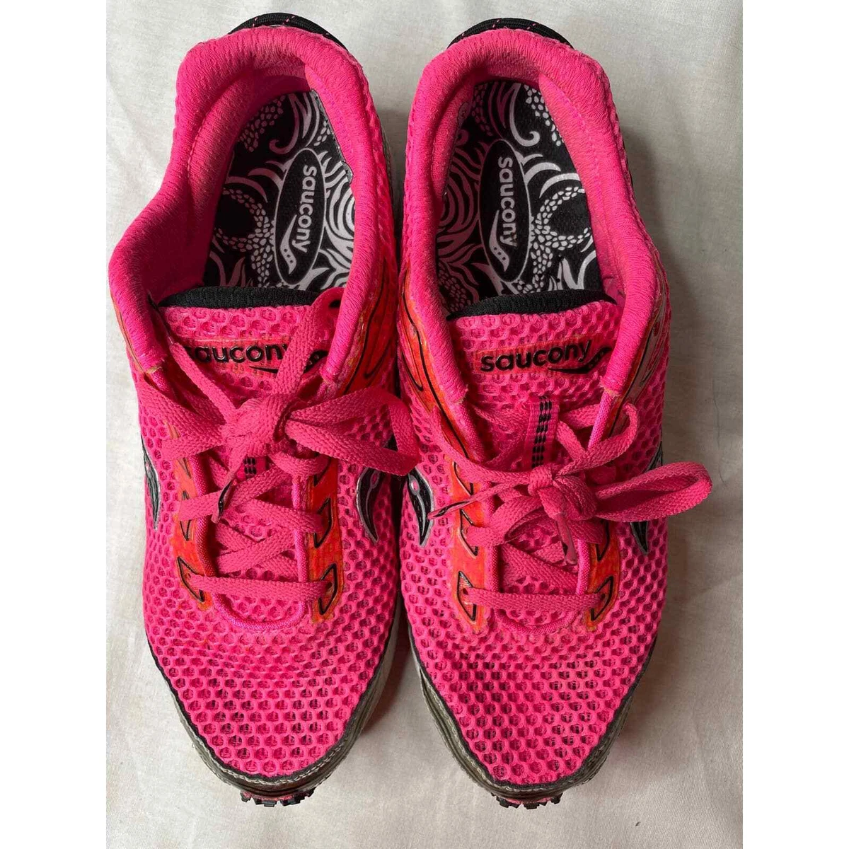 Saucony Women s Bright Pink Grid Spectrum Hydrator Sneakers Size 10