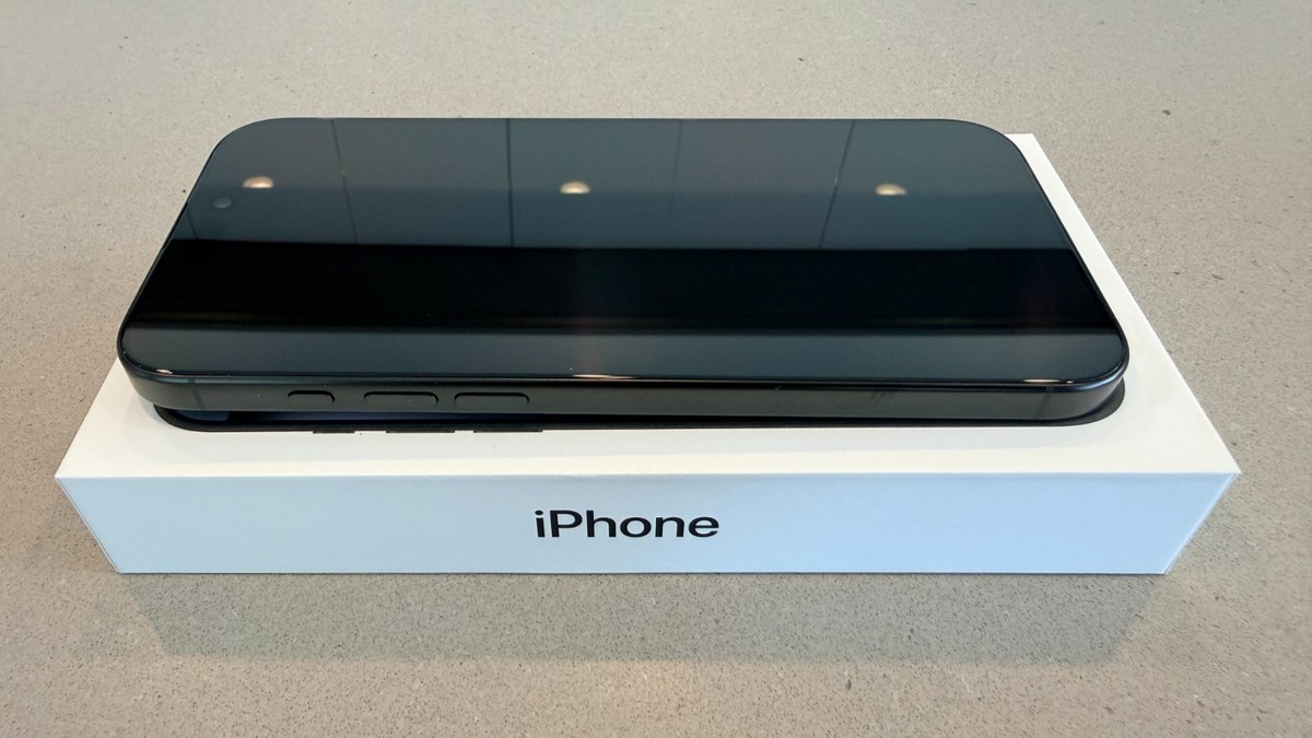 Apple iPhone 16 Pro Max - 512 GB - Black Titanium (Unlocked) for