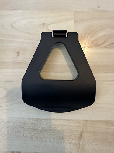 Warning triangle bracket