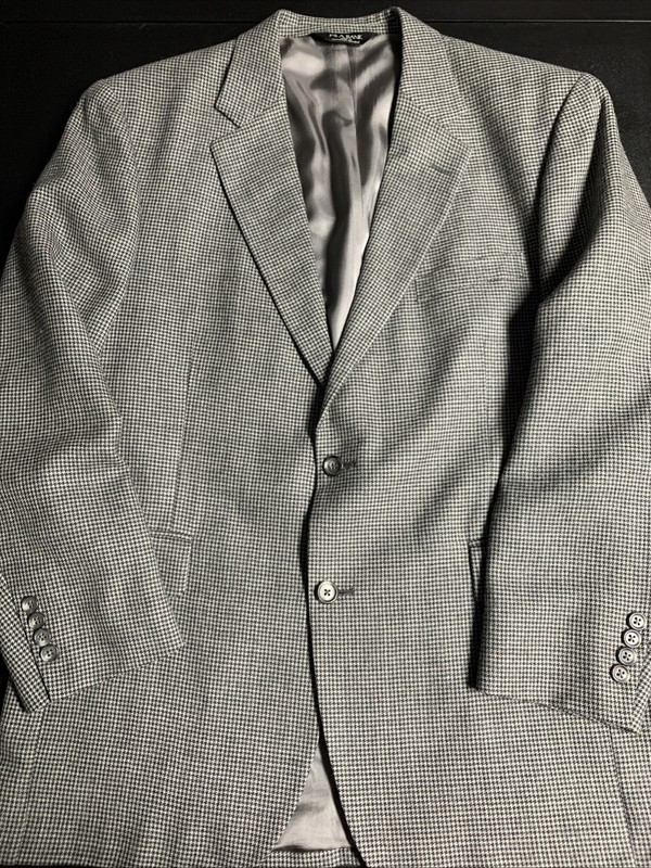 Jos. A. Bank Men's Sport Coat Sz 42R Houndstooth Pattern Gently Used Single Vent