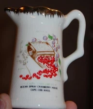RARE VINTAGE OCEAN SPRAY CRANBERRY CAPE COD MA.ADVERTISING PITCHER SOUVENIR CUP