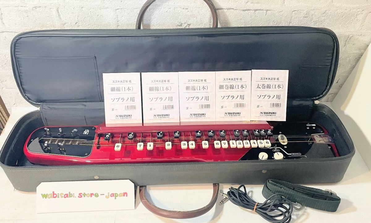 Suzuki Ran Taishogoto Soprano with Semi-Soft Case & 5 Extra