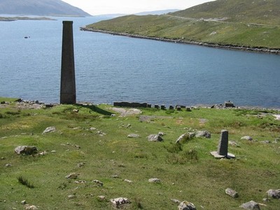 Foto A3 Reste der Walfangstation bei Bun Abhainn Eadarra \u00c0ird Asa c2016