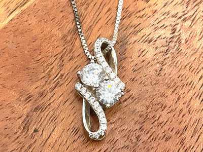 Sterling CZ ''By your side'' Forever Twist Pendant 18 adjustable Italian