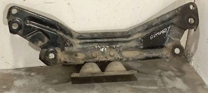 AUDI A6 4A2, C8 Getriebehalter 4F0253071A 2.99 Diesel 2006 31479392