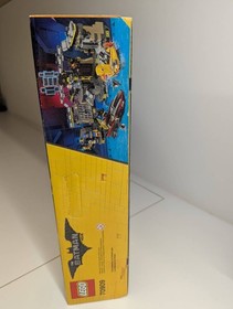 LEGO 70909 Batcave Break-In  Sealed Free shipping