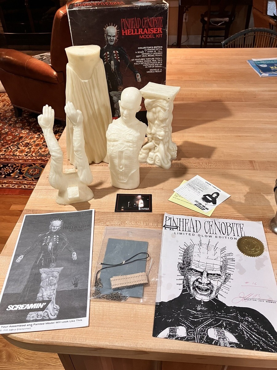 SCREAMIN PINHEAD CENOBITE & PILLAR OF SOULS ALTER GLOW IN THE DARK