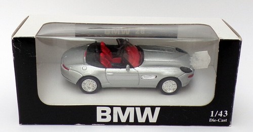 NewRay 1/43 Scale Model Car 159024 - BMW Z8 - Silver - Picture 3 of 3