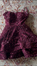 size 2-dama dress-very good condition-sparkly-short-puffy-maroon dress women