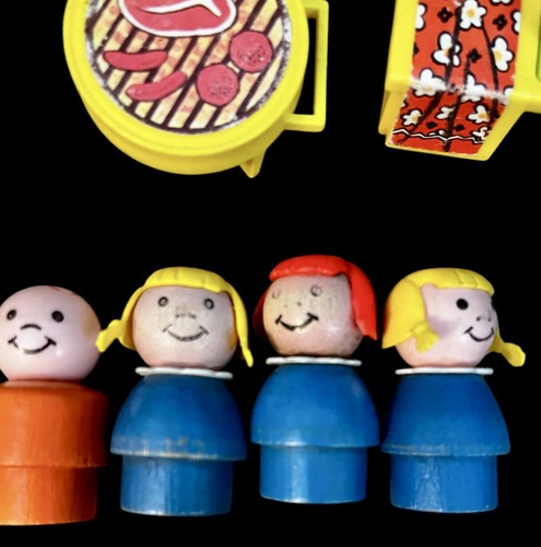 Konvolut Vintage Little People Spielzeug Holz & Kunststoff Autos Figuren Möbel - Bild 4 von 13