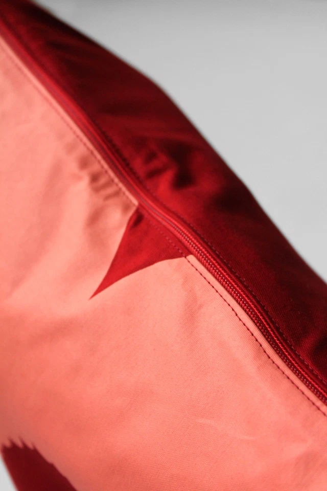 Funda Almohada Marimekko Edición Limitada "Unikko" 60 Aniversario 43x37cm Foto 3 de 4