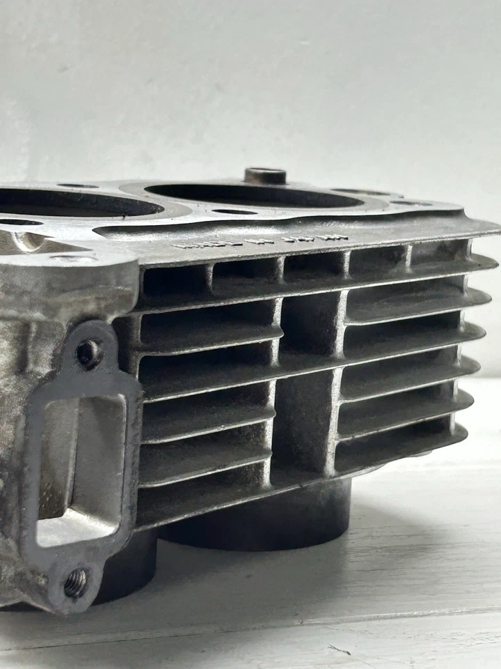 Kawasaki 750 LTD KZ750 1980 motor pistón cilindros bloque jarra Foto 4 de 4