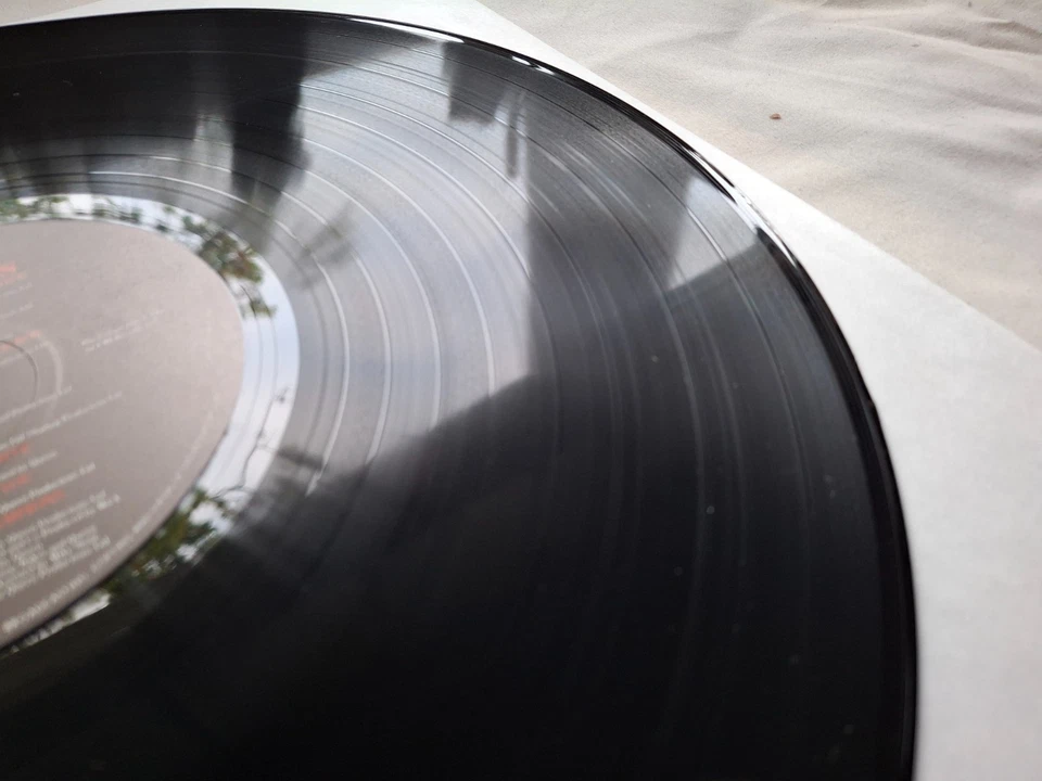 QUEEN GREATEST HITS Original 1st Press 1981 UK LP ARCHIVED MINT- PLAY - Image 3 of 4