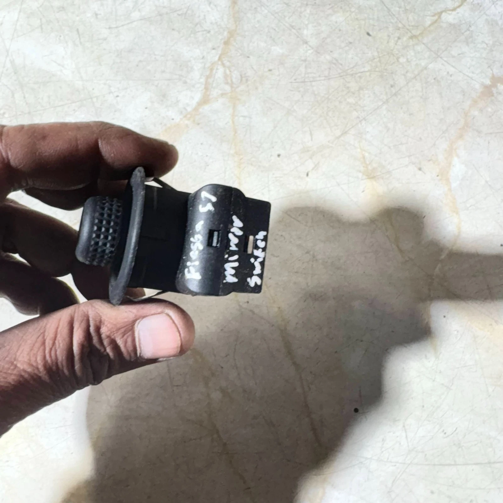 Ford Fiesta electric mirror folding switch side and mounting view