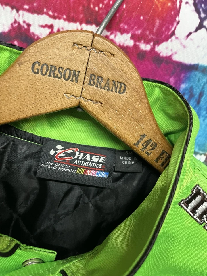 Chaqueta para mujer Nascar M&M pequeña verde lima a presión Foto 4 de 4