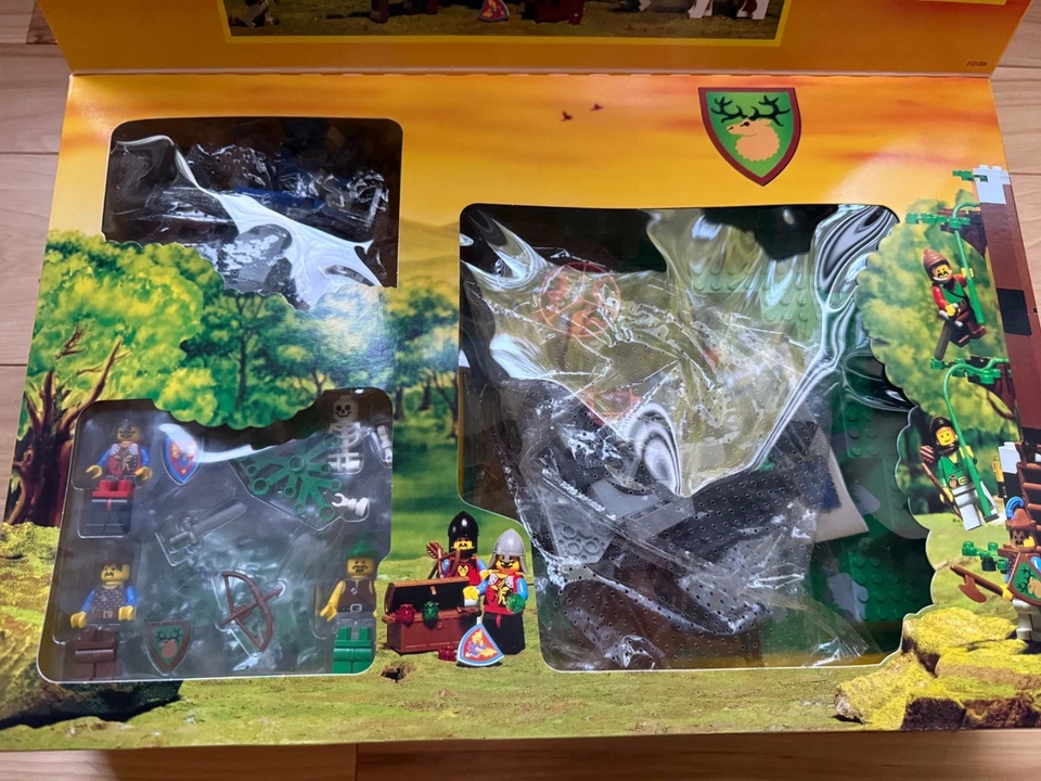 LEGO Castle: Dark Forest Fortress (6079) RARE! NEW! Complete  IN SEALED BOX!!!!! - Image 3 of 4